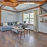 Tannersville House Bar And Deck, 2 Mi To Ski Resort